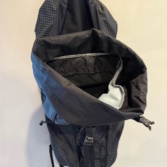 Arc'teryx Gray/Black Checkered Men's Backpack - Picture 2 of 3
